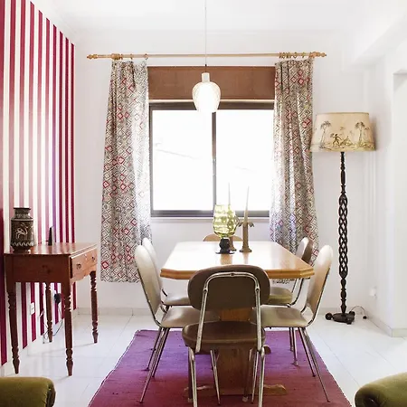 Διαμέρισμα Apartamento Do Arquivo Λεϊρία